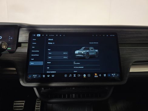 Used 2022 Rivian R1T Launch Edition AWD/4WD image 27