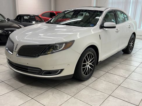 Used 2013 Lincoln MKS AWD image 3