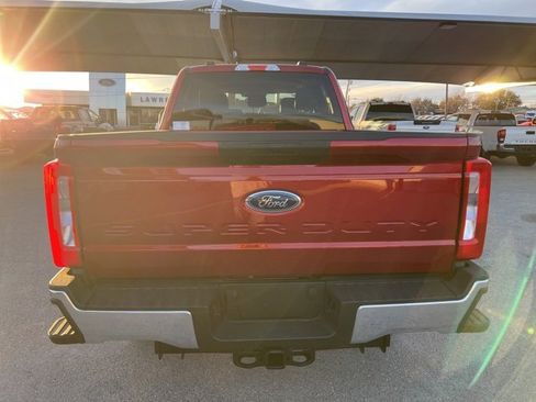 New 2025 Ford F250 XLT w/ FX4 Off-Road Package image 7