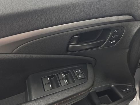Used 2023 Honda Passport TrailSport image 23