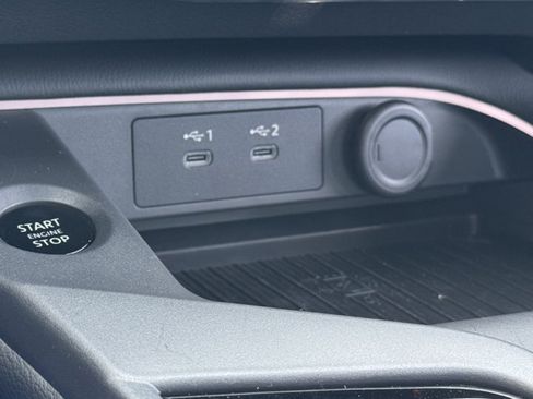 New 2026 Nissan Sentra SR w/ SR Premium Package FWD image 23