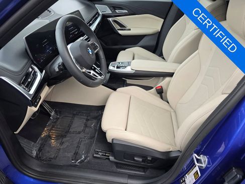 Used 2025 BMW X1 xDrive28i w/ M Sport Package AWD/4WD image 9