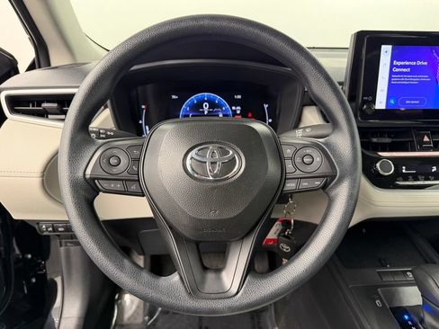 Used 2026 Toyota Corolla Cross L FWD image 24