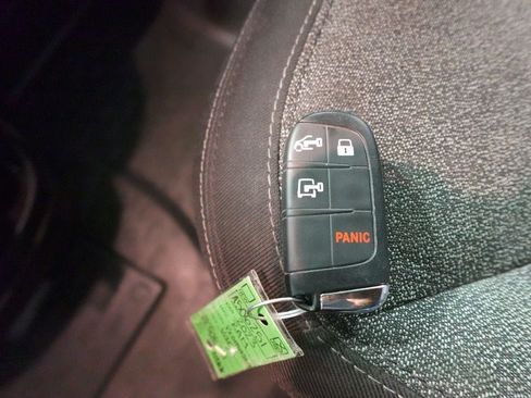 Used 2023 RAM ProMaster 2500 FWD image 17
