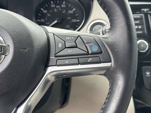 Certified 2019 Nissan Rogue Sport SL w/ Premium Package FWD image 28