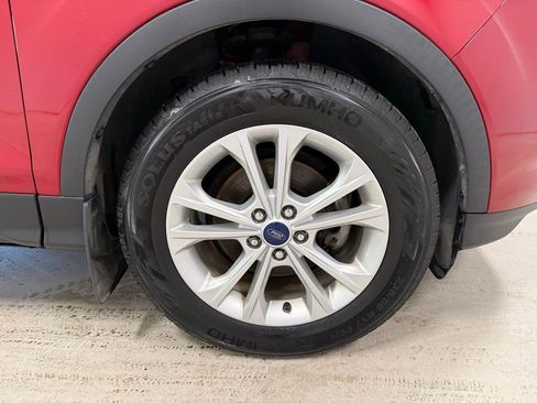 Used 2017 Ford Escape SE image 12