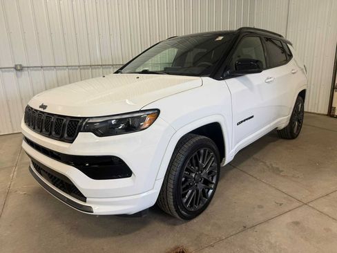 Used 2023 Jeep Compass High Altitude AWD/4WD image 1