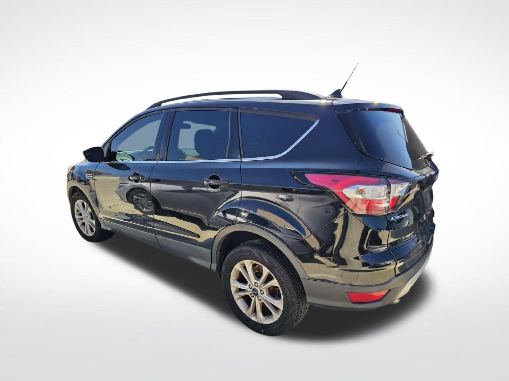 Used 2018 Ford Escape SE w/ SE Sync 3 Package FWD image 11