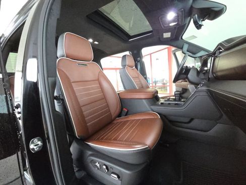 Used 2025 GMC Sierra 1500 Denali Ultimate AWD/4WD image 24