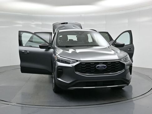 Used 2025 Ford Escape ST-Line image 29