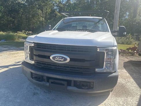 Used 2018 Ford F350 XL w/ Power Equipment Group image 3