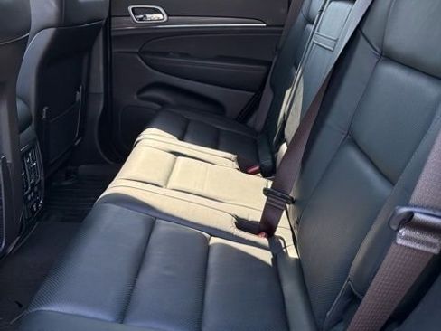 Used 2021 Jeep Grand Cherokee Limited w/ Luxury Group II image 20