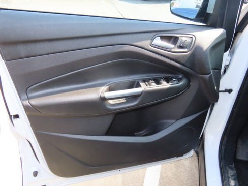 Used 2015 Ford Escape Titanium image 20