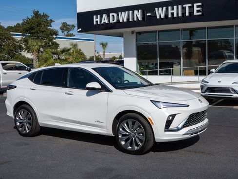 New 2026 Buick Envista Avenir image 1