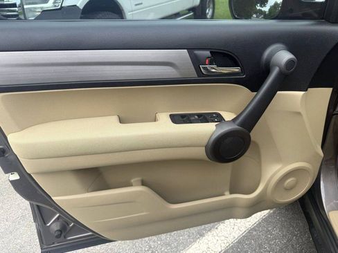 Used 2010 Honda CR-V LX image 27
