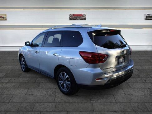 Used 2020 Nissan Pathfinder S FWD image 5