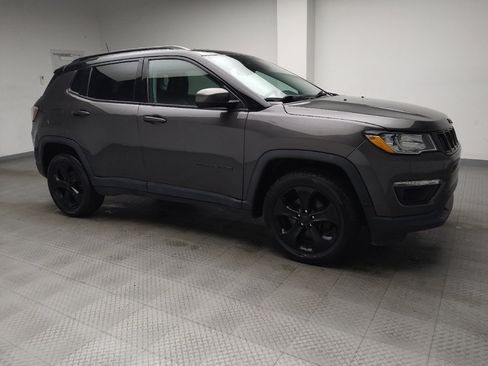 Used 2019 Jeep Compass Latitude AWD/4WD image 11