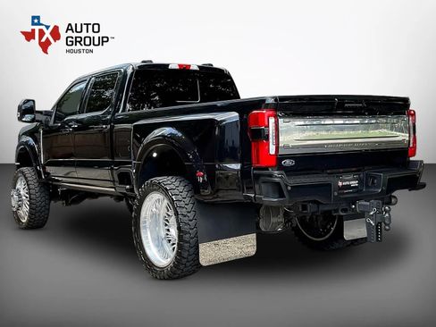 Used 2023 Ford F450 Platinum w/ FX4 Off-Road Package AWD/4WD image 3