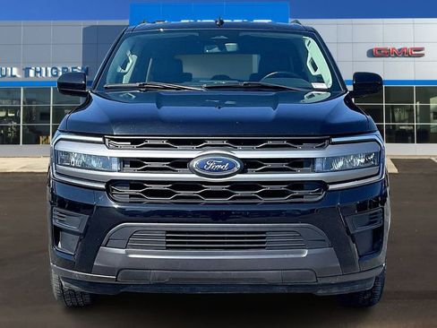 Used 2024 Ford Expedition XLT image 2