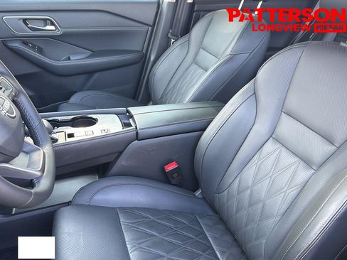 Used 2025 Nissan Rogue Platinum w/ Platinum Premium Package FWD image 19