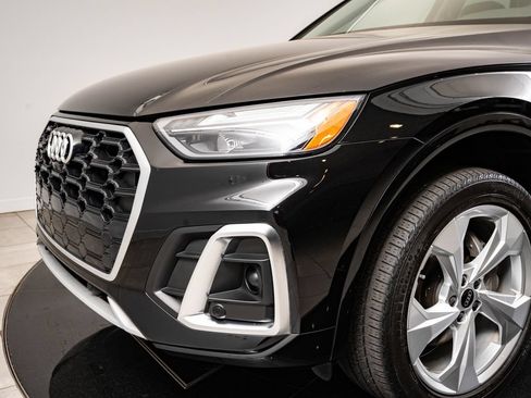 Used 2023 Audi Q5 2.0T Premium Plus w/ Premium Plus Package AWD/4WD image 3