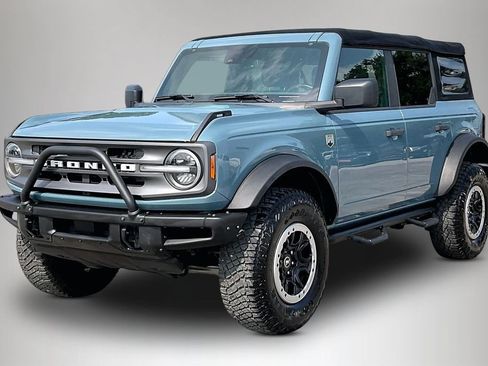Used 2022 Ford Bronco Big Bend w/ Sasquatch Package AWD/4WD image 2