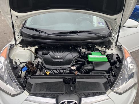 Used 2015 Hyundai Veloster image 32