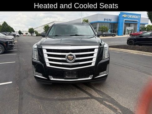Used 2015 Cadillac Escalade Luxury AWD/4WD image 2