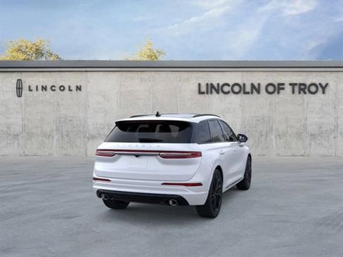 New 2026 Lincoln Corsair Premiere image 8
