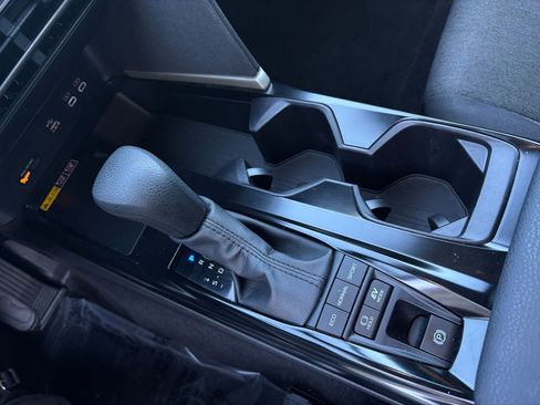 Used 2025 Toyota Camry LE image 40