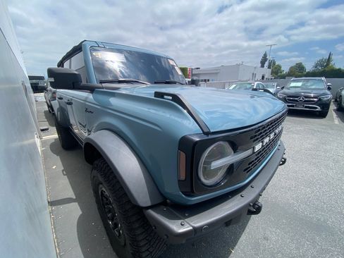 Used 2023 Ford Bronco Badlands AWD/4WD image 2