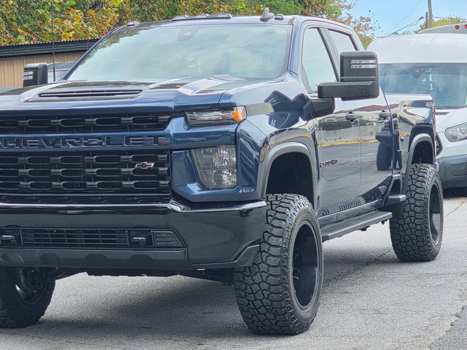 Used 2021 Chevrolet Silverado 2500 Custom w/ Custom Value Package AWD/4WD image 3