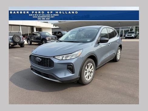 Used 2025 Ford Escape Active AWD/4WD image 1