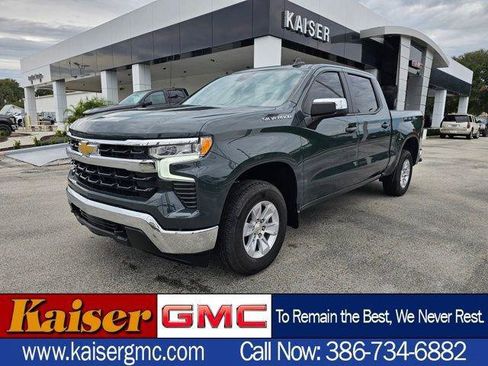 Used 2025 Chevrolet Silverado 1500 LT AWD/4WD image 1