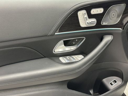 Certified 2023 Mercedes-Benz GLS 580 4MATIC image 10