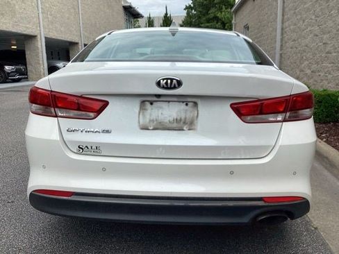 Used 2018 Kia Optima LX FWD image 3