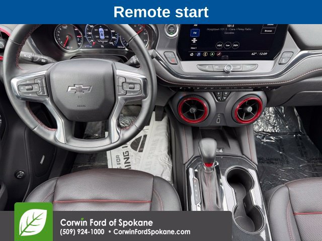 Used 2025 Chevrolet Blazer RS AWD/4WD image 3