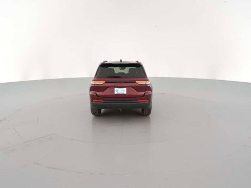 New 2025 Jeep Grand Cherokee Altitude image 10