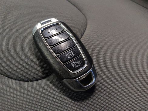 Used 2023 Hyundai Elantra SEL w/ Convenience Package FWD image 32