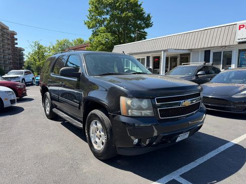 Used 2012 Chevrolet Tahoe LT w/ Luxury Package AWD/4WD image 2