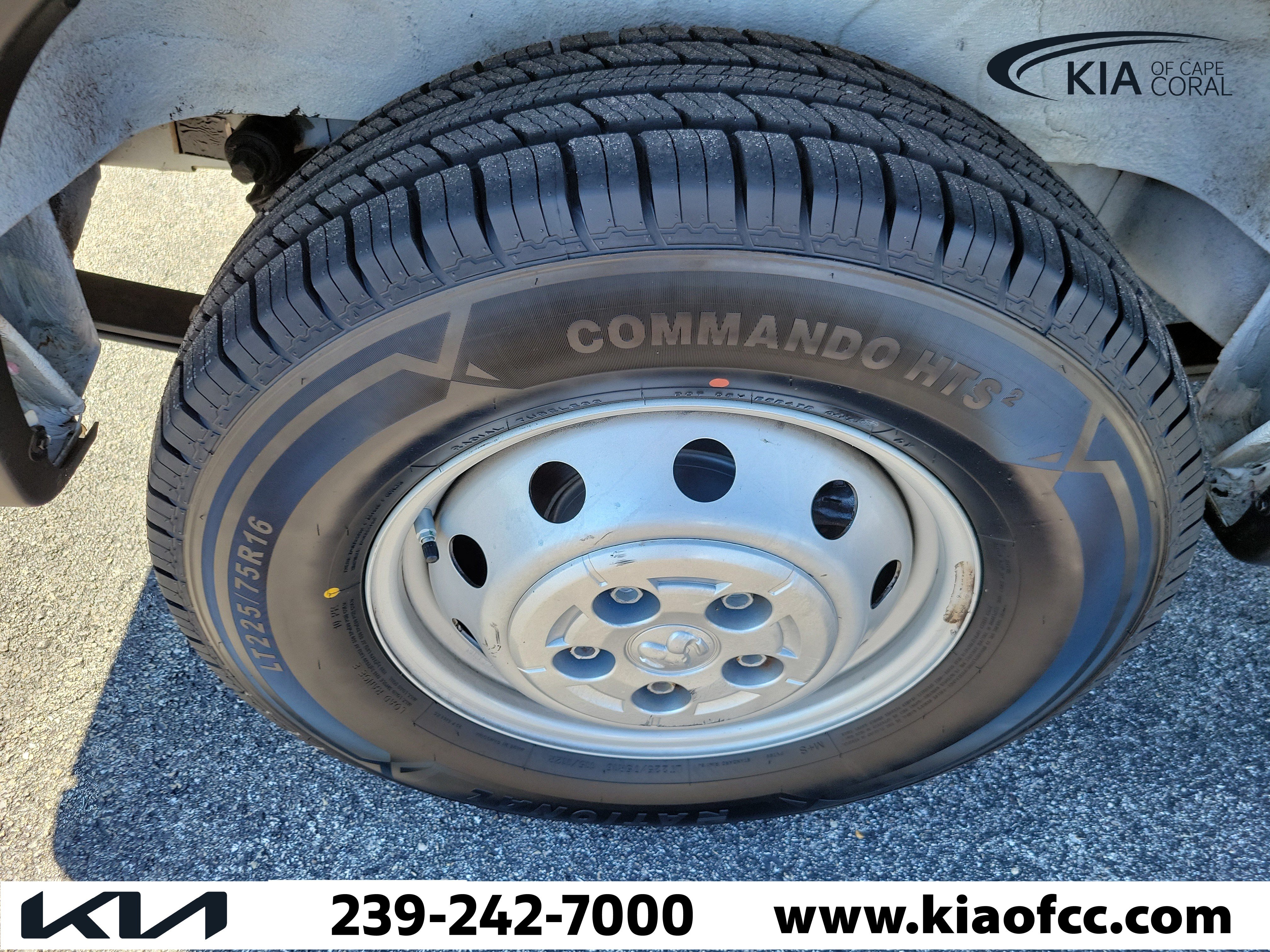 Used 2023 RAM ProMaster 2500 FWD image 11