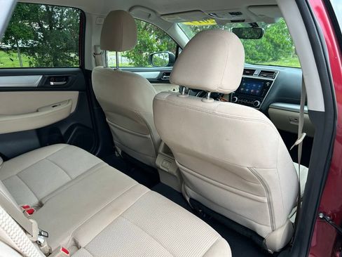 Used 2019 Subaru Outback 2.5i Premium AWD/4WD image 42