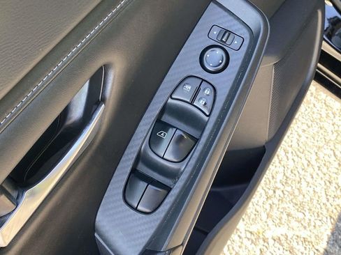 Used 2024 Nissan Sentra SV FWD image 16