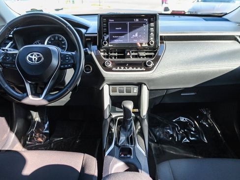Used 2022 Toyota Corolla Cross LE image 13