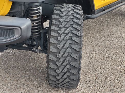 Used 2021 Jeep Wrangler Unlimited Rubicon AWD/4WD image 11
