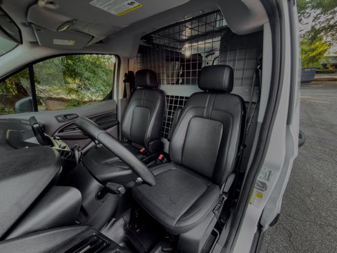 Used 2021 Ford Transit Connect XL FWD image 11