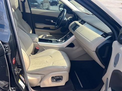 Used 2015 Land Rover Range Rover Evoque Pure Premium image 13