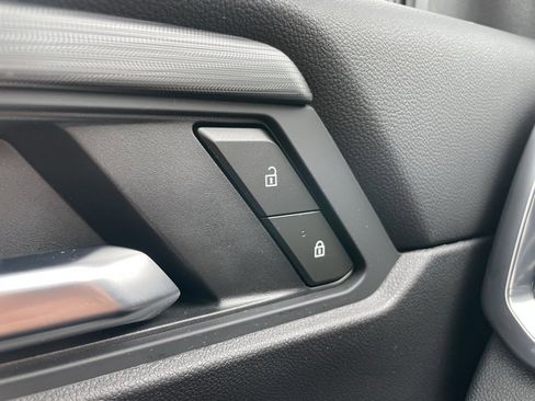 Used 2025 GMC Acadia AT4 w/ Luxury Package image 28