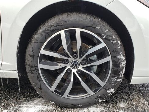 New 2026 Volkswagen Jetta SE image 12