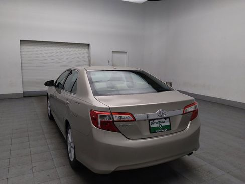 Used 2014 Toyota Camry XLE w/ Leather Package image 5